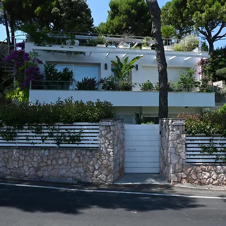 N004 - Ulisse, Splendido Trilocale A 100m Dal Mare